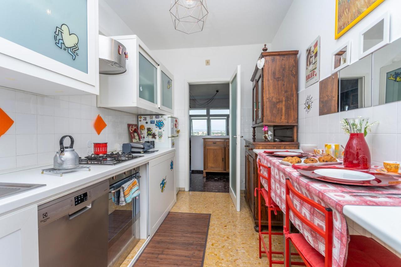 Udine Viale Venezia Huge Red Apartment Екстер'єр фото
